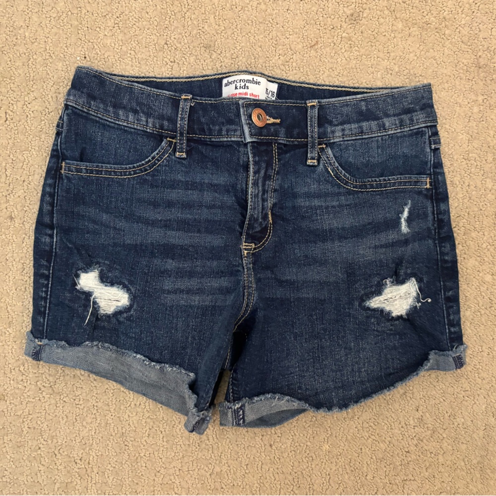 Abercrombie Kids Mid Rise Midi Shorts